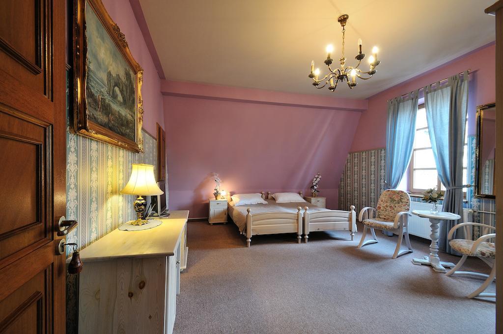 Dworek Pod Herbem Gądkowice 部屋 写真